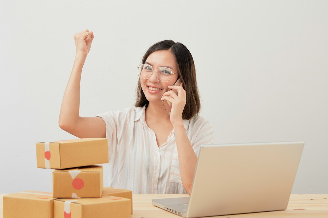 person selling items online